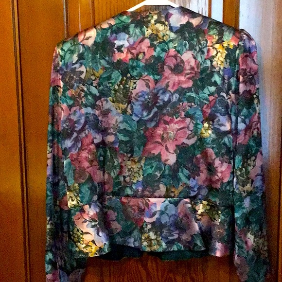 Ursula of Switzerland Dressy jacket 16 - Picture 2 of 6